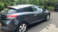 2011 Spares repair Renault Megane coupe 1.5 dci starts drive, Damaged Car