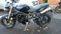 TRIUMPH STREET TRIPLE 2010