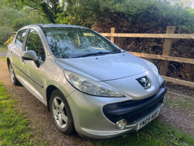 2009 Peugeot, 207 Verve, Manual, 1360 (cc), 5 doors spares repair